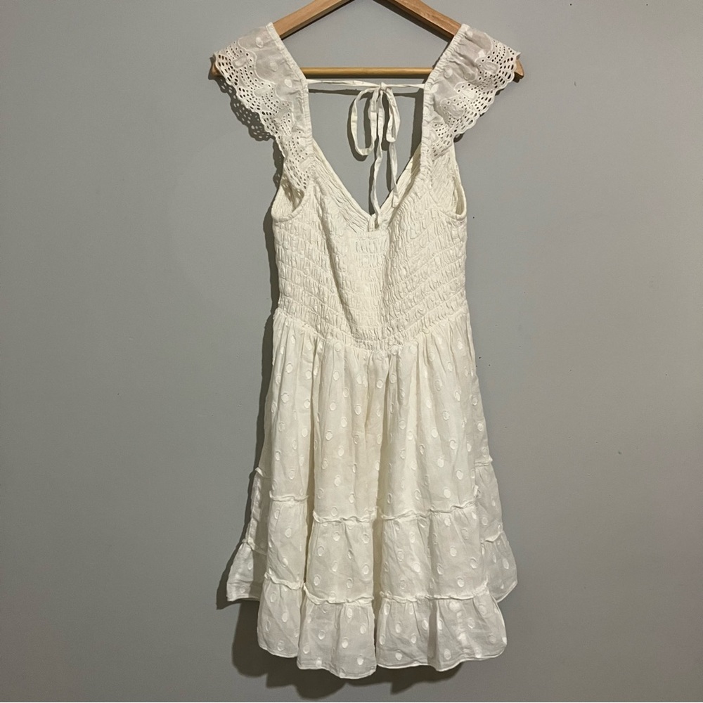 Urban Outfitters Malta Flutter Sleeve White Mini Dress V-Neck
Polka Dot
Size: S - Picture 2 of 4